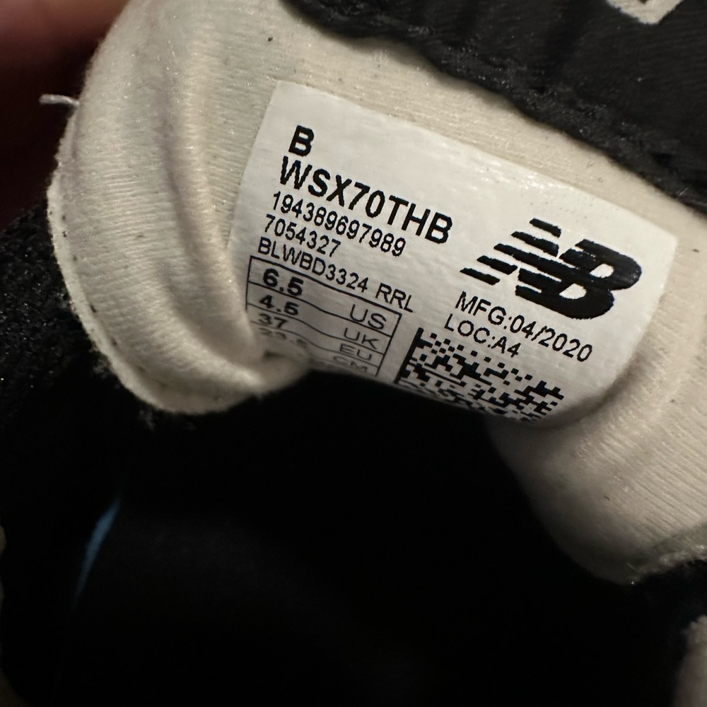 New Balance - Picture 5 of 5
